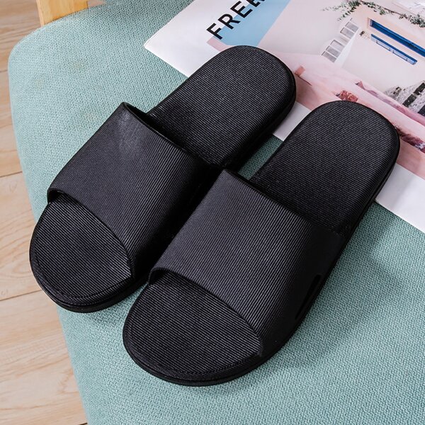 

Men Minimalist Wide Fit Slippers, Black