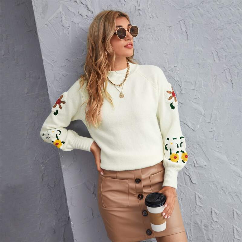 

Raglan Sleeve Floral Pattern Sweater, Beige