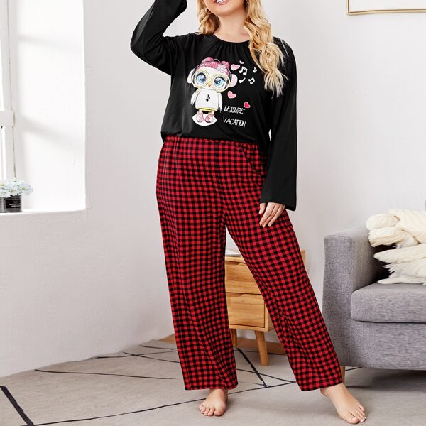 

Plus Cartoon Graphic Tee & Gingham Pants PJ Set, Multicolor