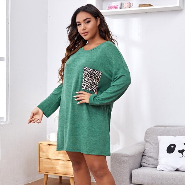 

Plus Leopard Panel Drop Shoulder Night Dress, Green