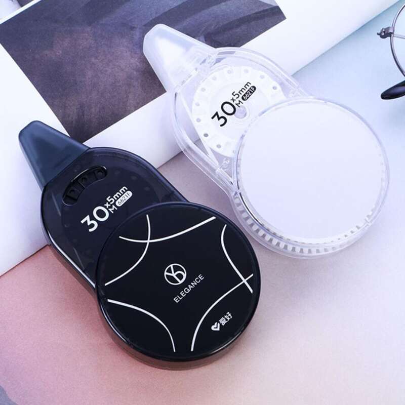 

1pc Random Correction Tape, Black and white