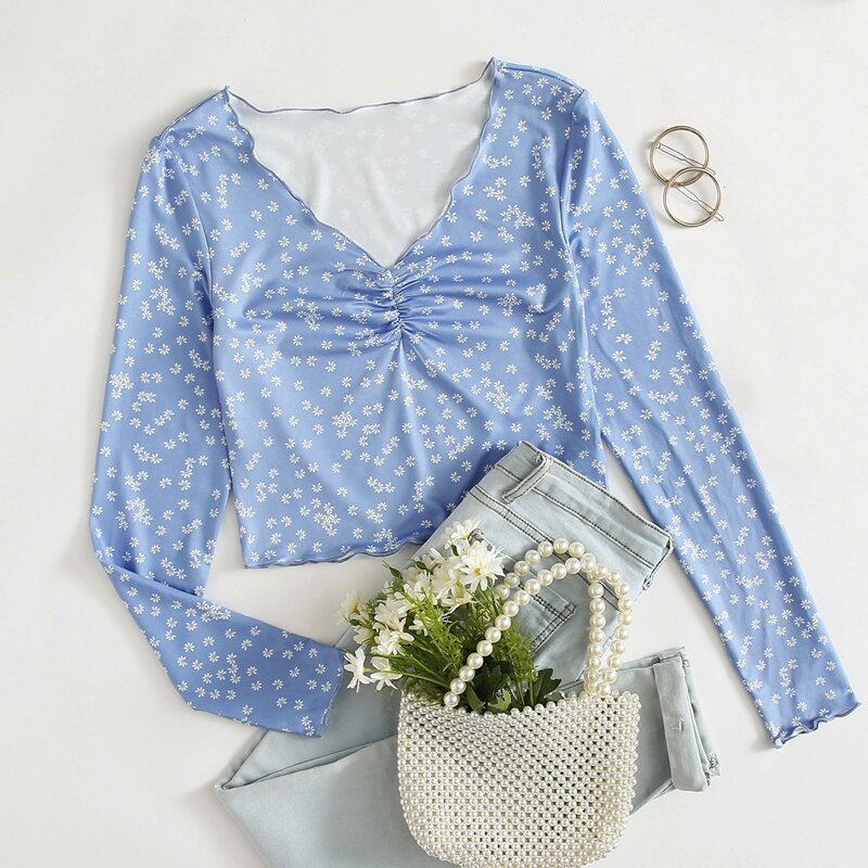 

Ditsy Floral Print Ruched Front Lettuce Edge Tee, Blue