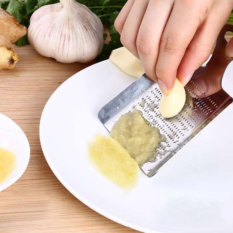 

Multifunction Garlic Grinder, Silver