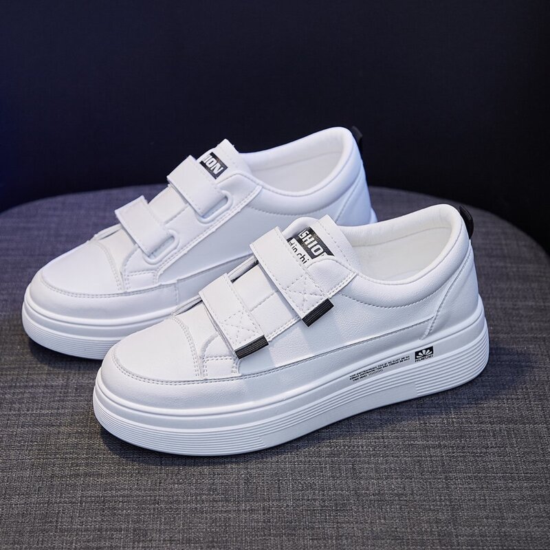 

Simple Velcro Skate Shoes, White