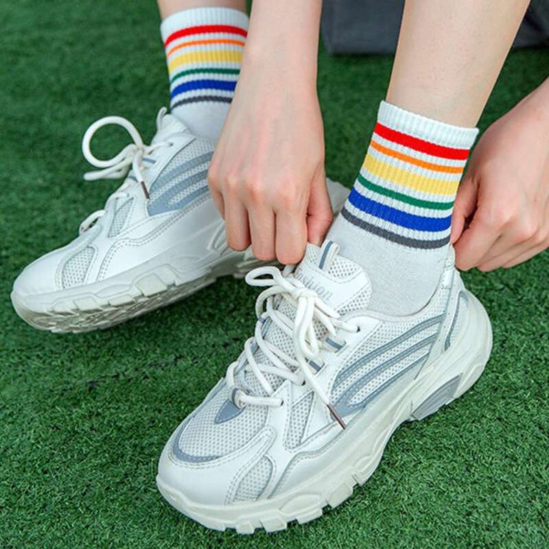 

1pair Rainbow Stripe Socks, Multicolor
