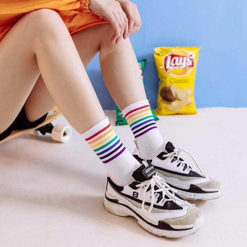 

1pair Rainbow Stripe Socks, Multicolor