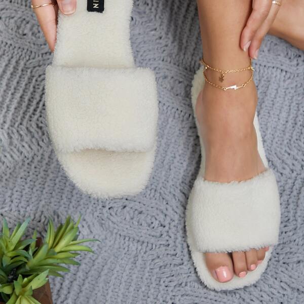 

Open Toe Fluffy Slippers, White