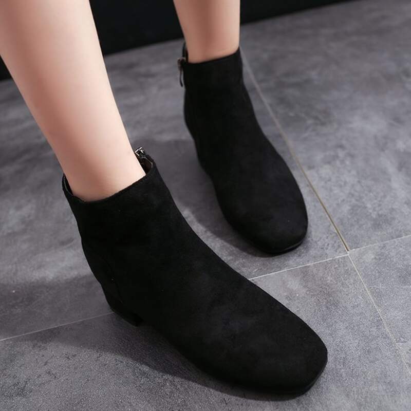 

Solid Chunky Heeled Ankle Boots, Black