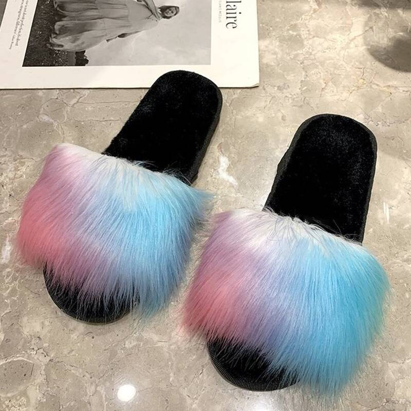 

Ombre Fluffy Slippers, Multicolor