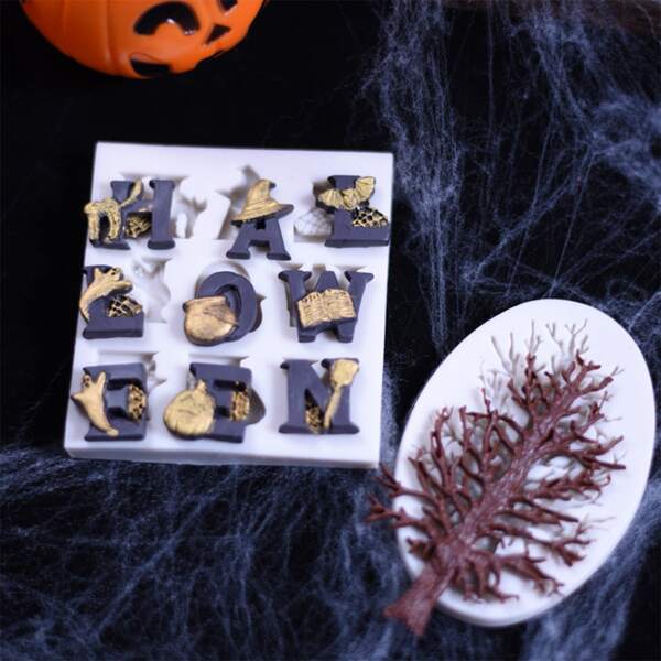 

2pcs Halloween Chocolate Mold, White