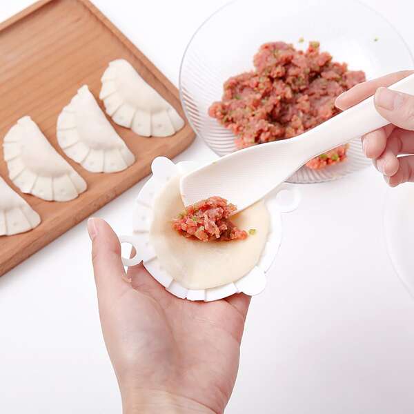 

1set Dumpling Mold, White