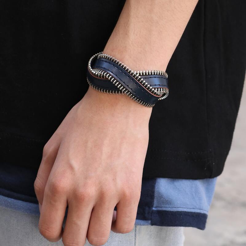

Guys Zipped Decor Bracelet, Blue