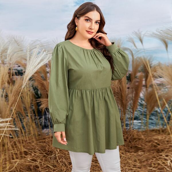 

Plus Puff Sleeve Button Back Ruffle Hem Blouse, Army green