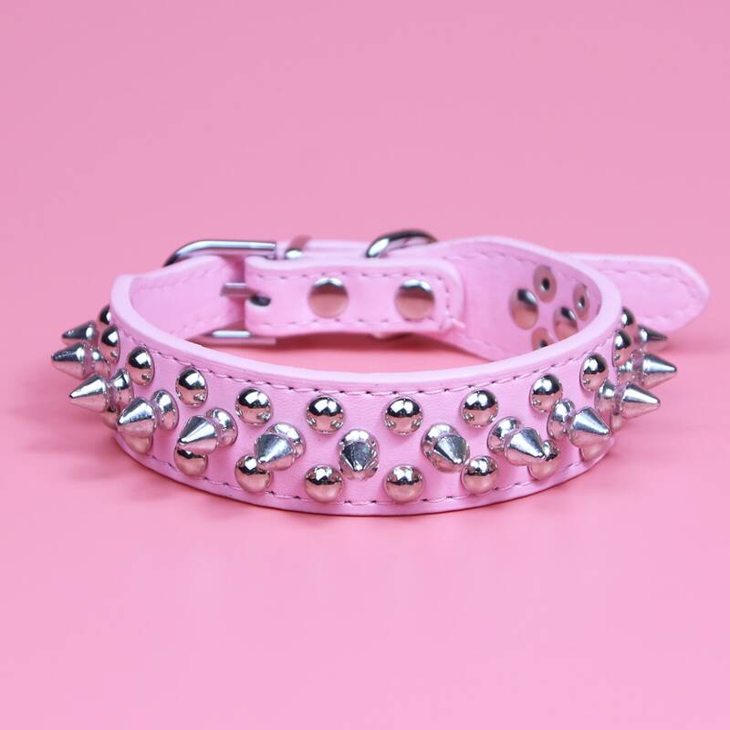 

Rivet Decor Dog Collar, Pink