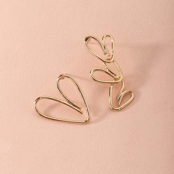 

Heart Design Stud Earrings, Gold