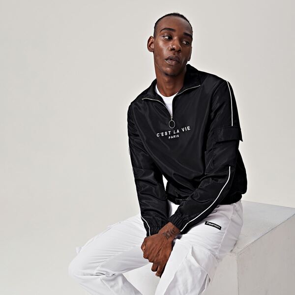 

Men Zipper Half Placket Contrast Piping Push Buckle Slogan Graphic Wind Jacket, Black