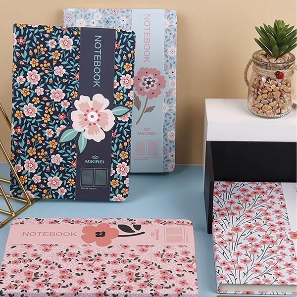 

1pack Flower Print Cover Random Notebook, Multicolor