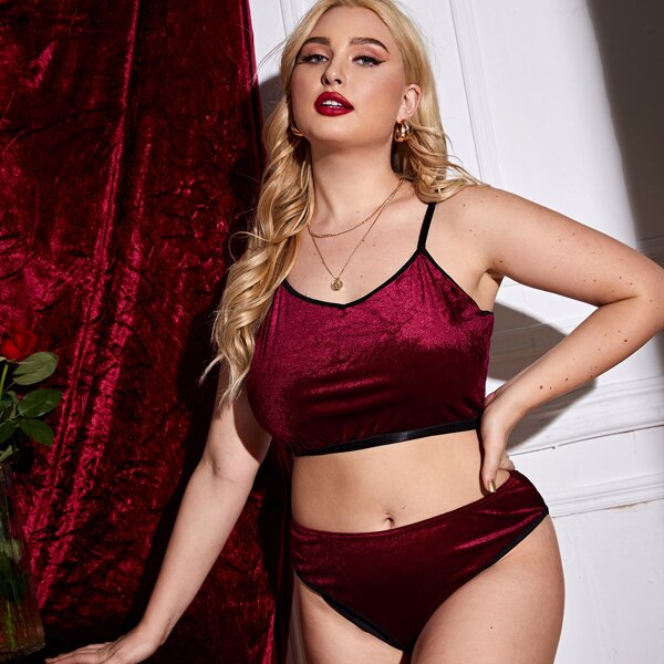 

Plus Velvet Lingerie Set, Burgundy