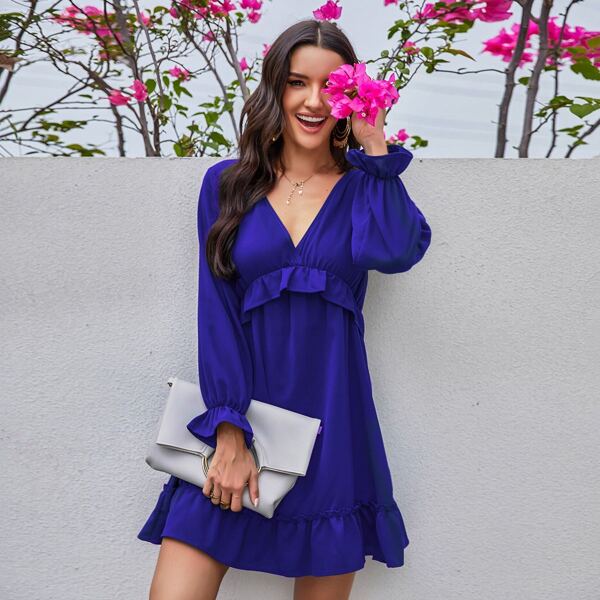 

Deep V-neck Ruffle Hem Smock Dress, Royal blue