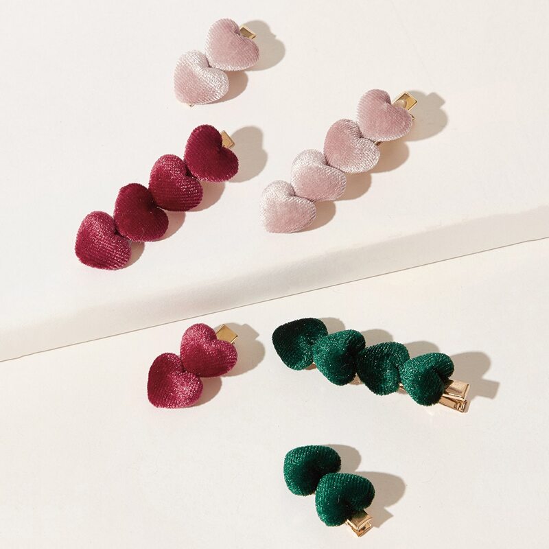 

2pcs Random Heart Hair Clip, Multicolor