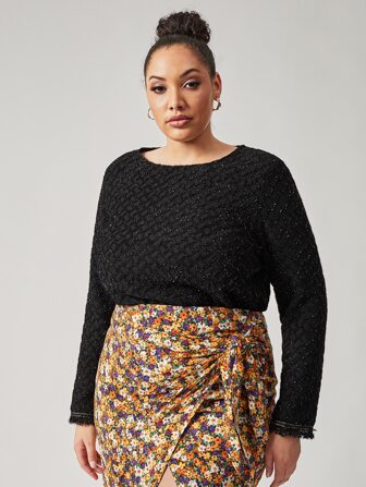 لباس علوي مقاس كبير بحافة خام وبفتحة خلفي