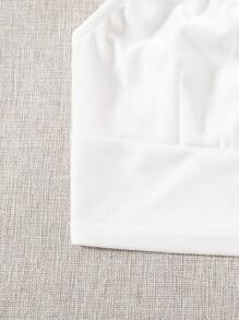 SHEIN EZwear Top de tirantes corto de terciopelo de cuello cruzado - Blanco - Ver 4