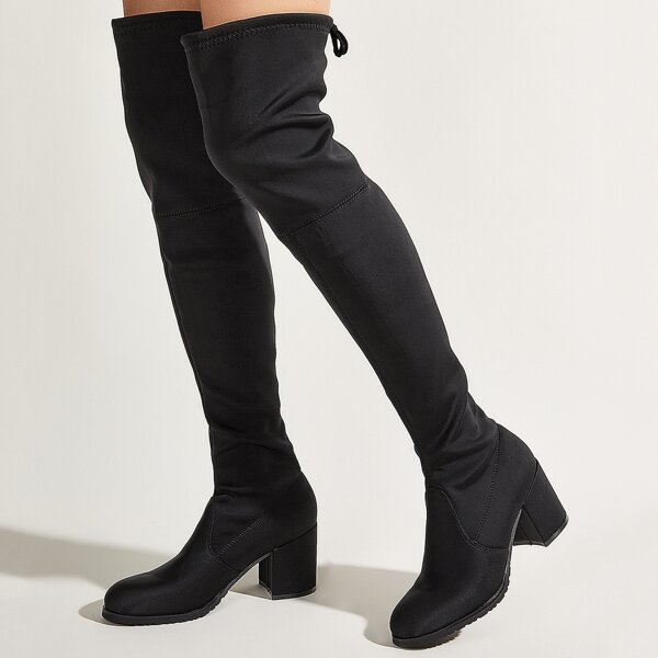 

Minimalist Chunky Heeled Boots, Black