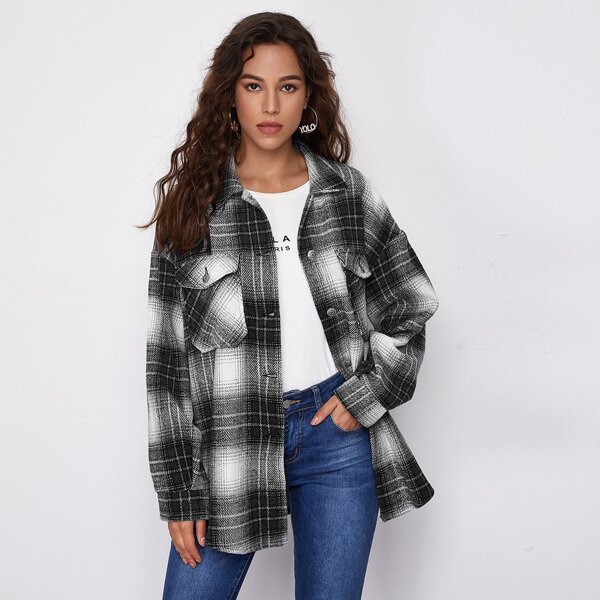 

Drop Shoulder Flap Pocket Plaid Coat, Black and white