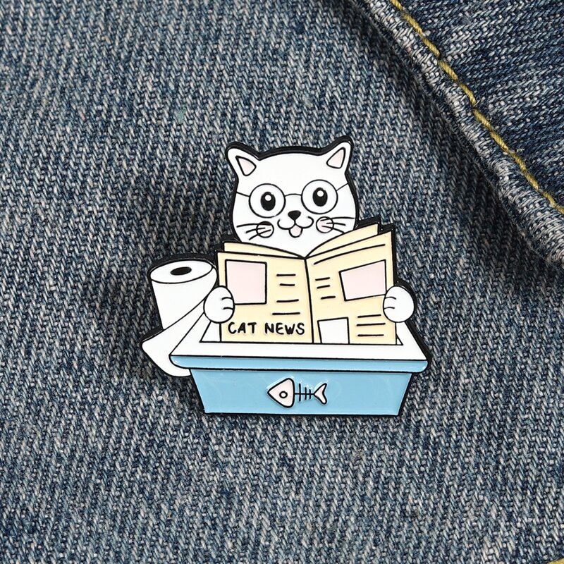 

Cat Design Brooch, Multicolor