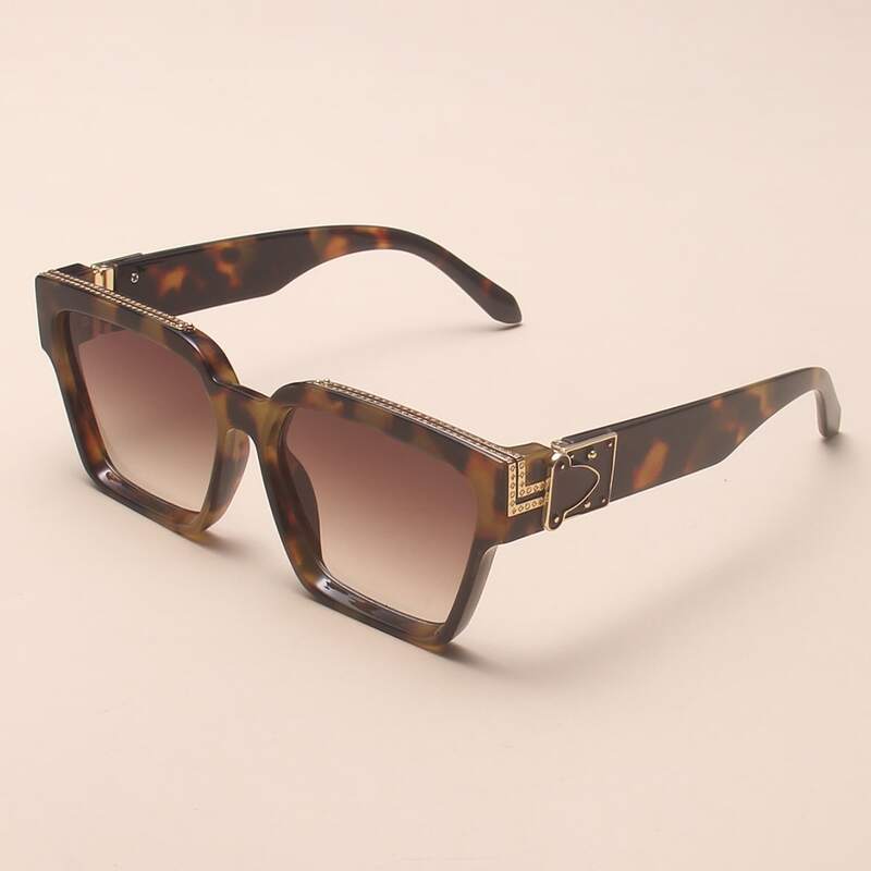 

Tortoiseshell Frame Sunglasses
