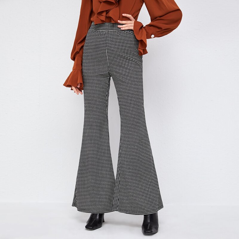 

Elastic Waist Houndstooth Pattern Flare Leg Pants, Black and white
