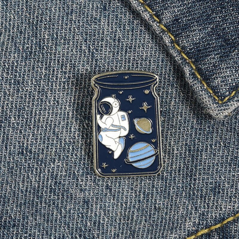 

Astronaut Planet Cup Brooch, Multicolor
