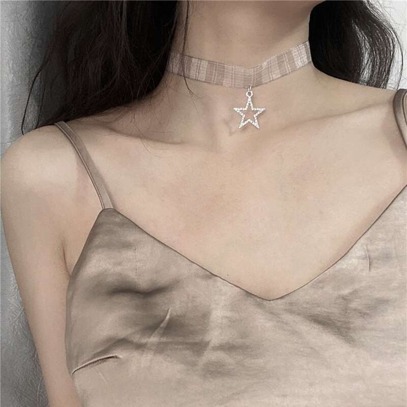 

1pc Rhinestone Star Choker, Silver
