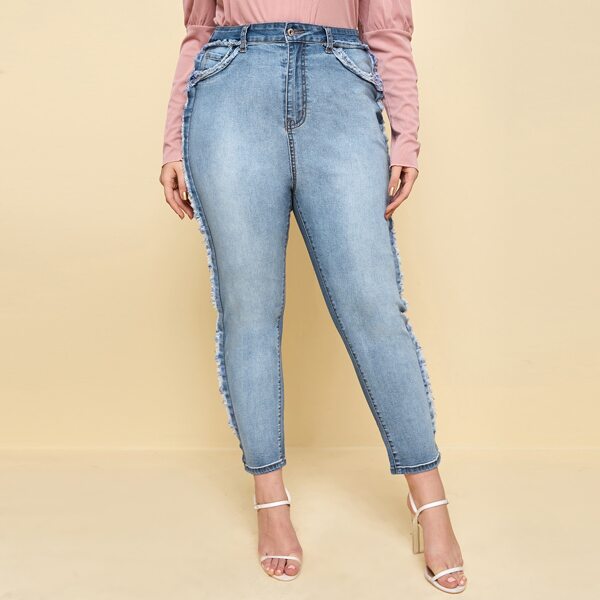 

Plus High Stretch Raw Trim Two Tone Fitted Jeans, Medium wash