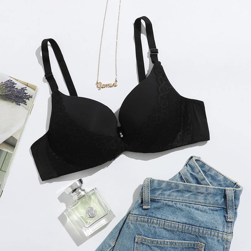 

Contrast Lace Underwire Bra, Black