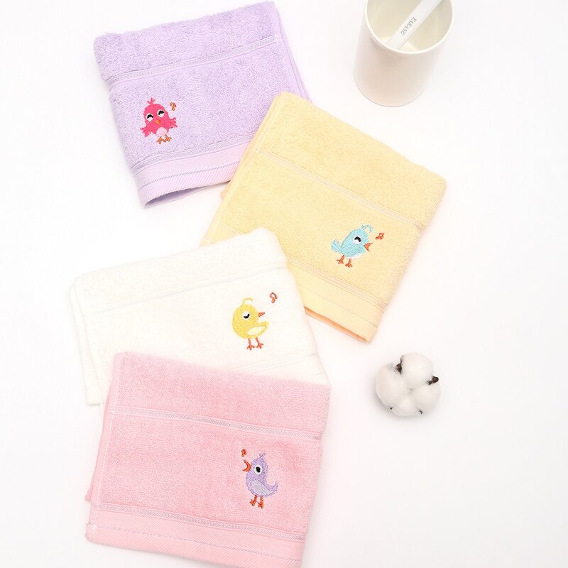 

1pc Kids Bird Embroidery Towel, Pink