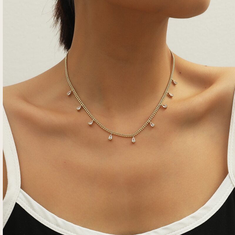 

Waterdrop Charm Necklace, Gold
