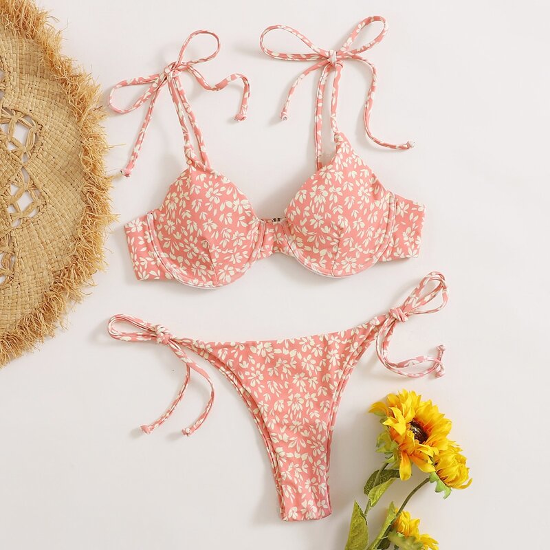 

Ditsy Floral Underwire Thong Bikini Swimsuit, Multicolor