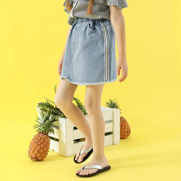 

Girls Side Stripe Raw Hem Denim Skirt, Light wash