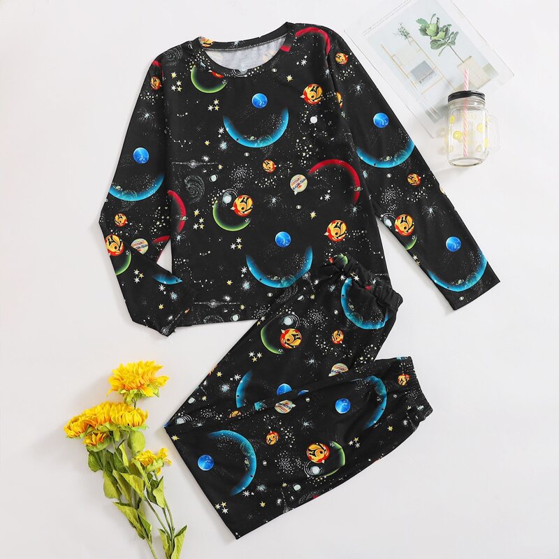 

Galaxy Pattern Tee & Pants PJ Set, Multicolor
