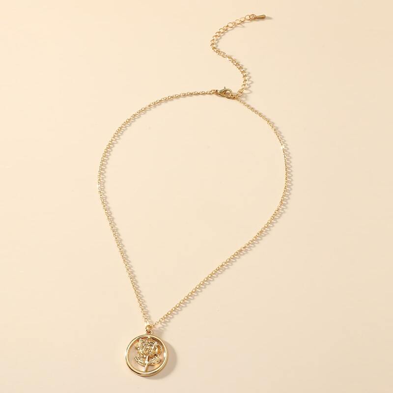 

Flower Textured Round Pendant Necklace, Gold