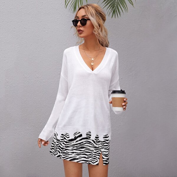 

Drop Shoulder Ripped Hem Sweater, White