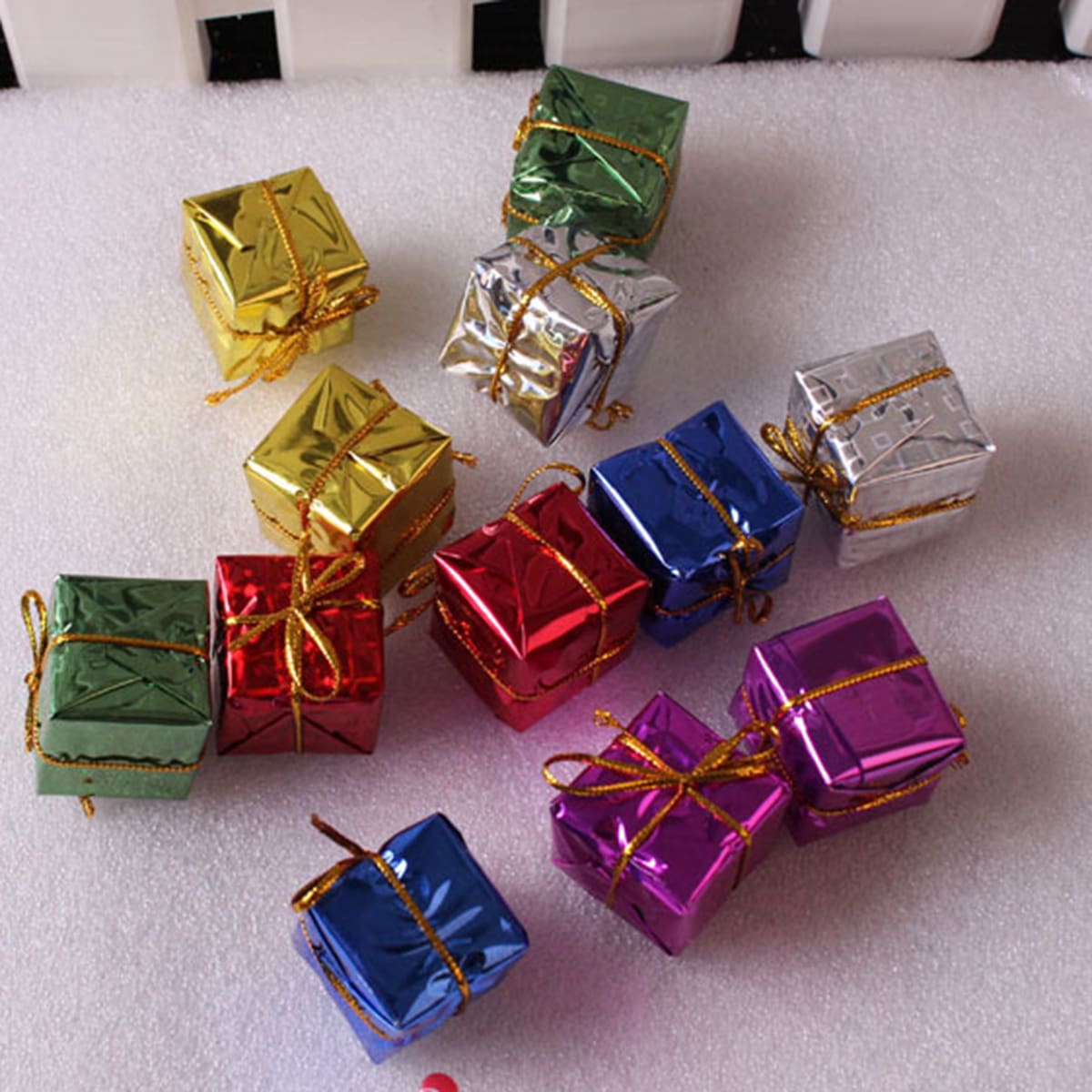 

12pcs Christmas Tree Ornament, Multicolor
