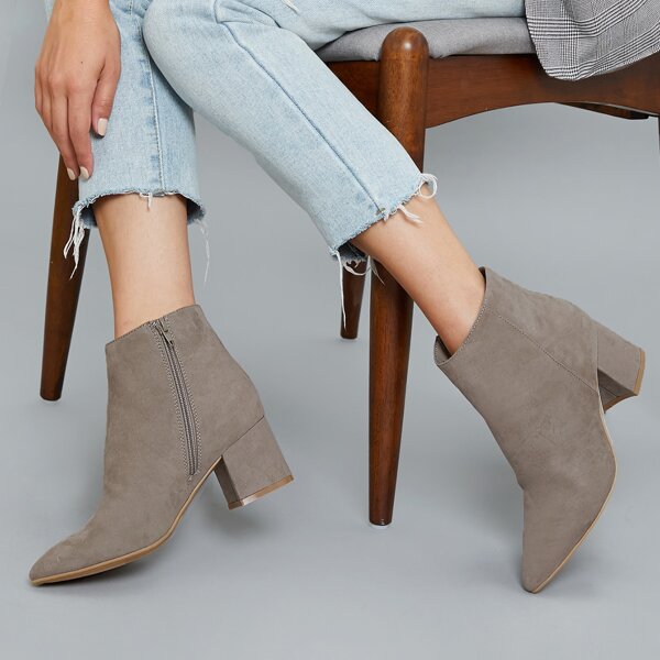 

Pointy Toe Chunky Heel Ankle Boots, Mocha brown