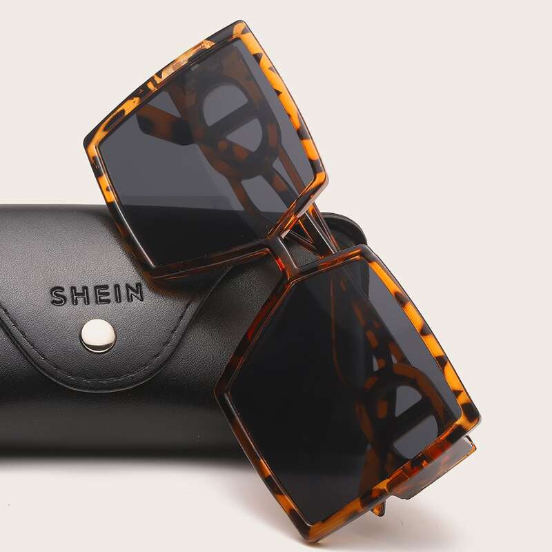

Guys Square Frame Sunglasses
