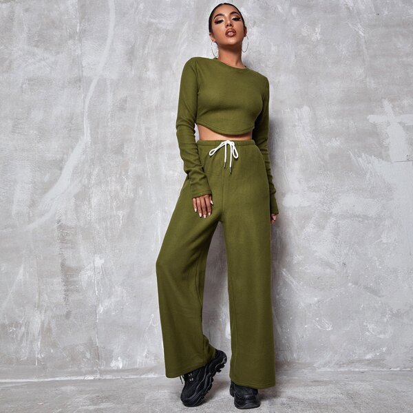 

Solid Crop Tee With Drawstring Waist Pants, Olive green