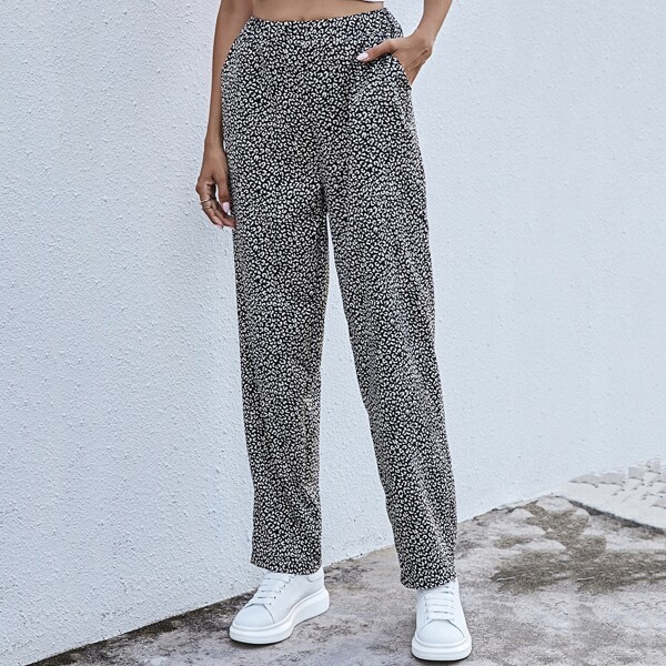

Allover Print Slant Pocket Pants, Black and white