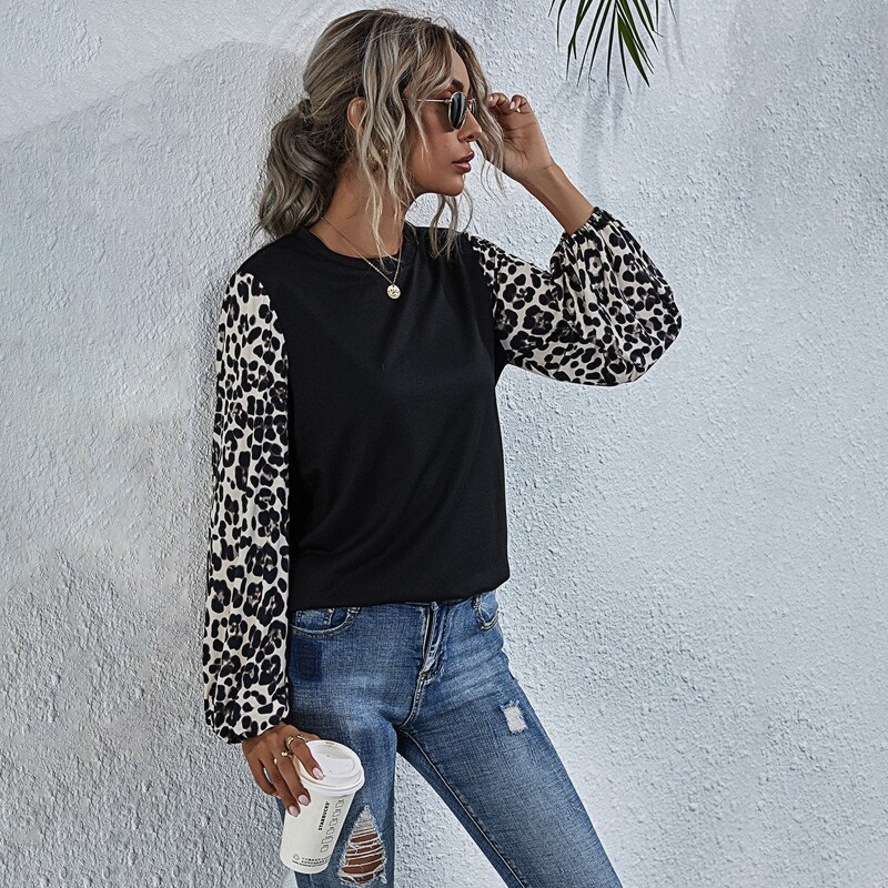 

Leopard Panel Bishop Sleeve Tee, Black