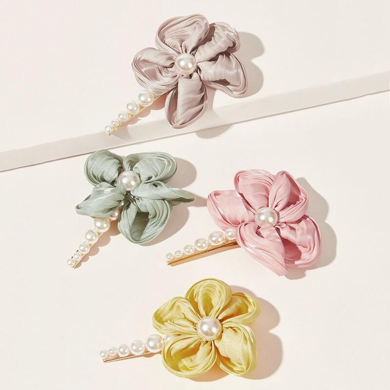 

1pc Random Faux Pearl Floral Hair Clip, Multicolor