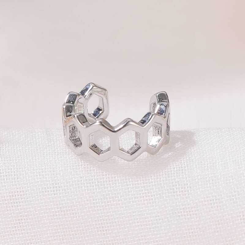 

1pc Hollow Ear Cuff, Silver